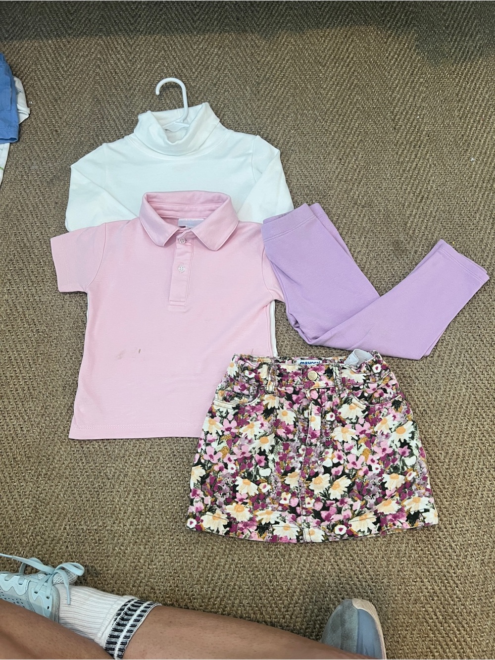 Little English Tbbc' bundle girls 3/4T